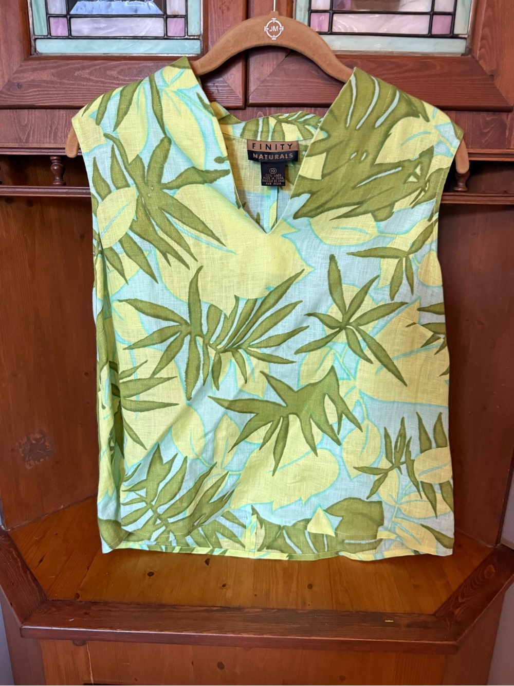 Finity Naturals linen  Tropical Leaf Print V-Neck Sleeveless Blouse - 10